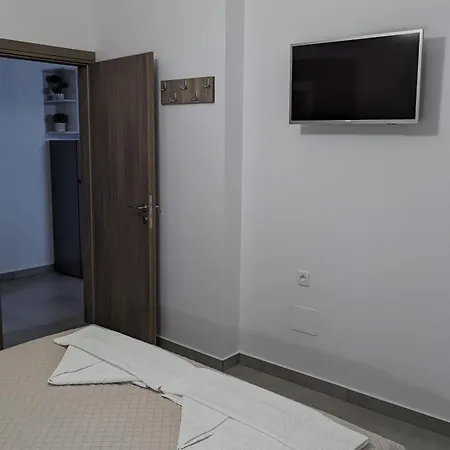 Kira's Panoramic View *